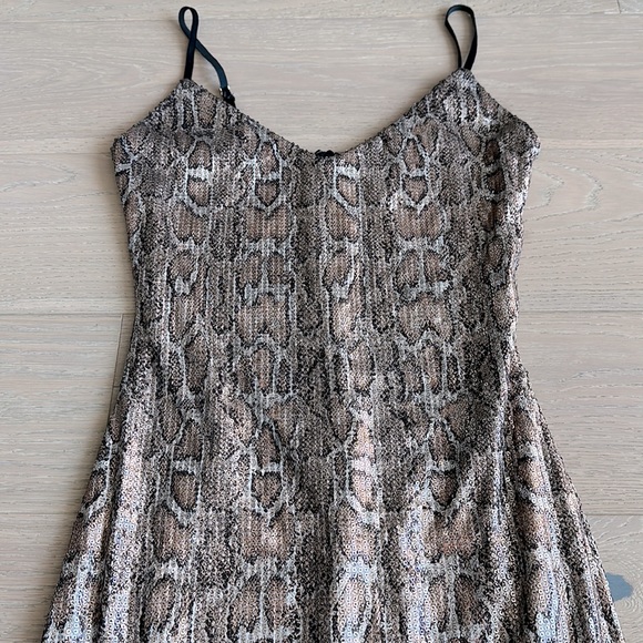 Bebe metallic sequin snakeskin dress - Picture 4 of 6
